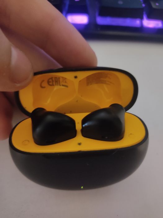 Продам реалми наушники