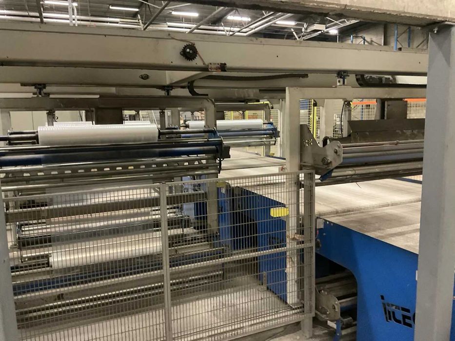 Linie de ambalare cu folie