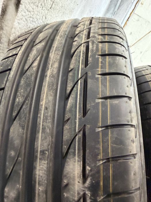 Bridgestone 235/45/19