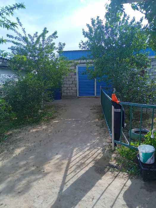 Жер үй сатылады.