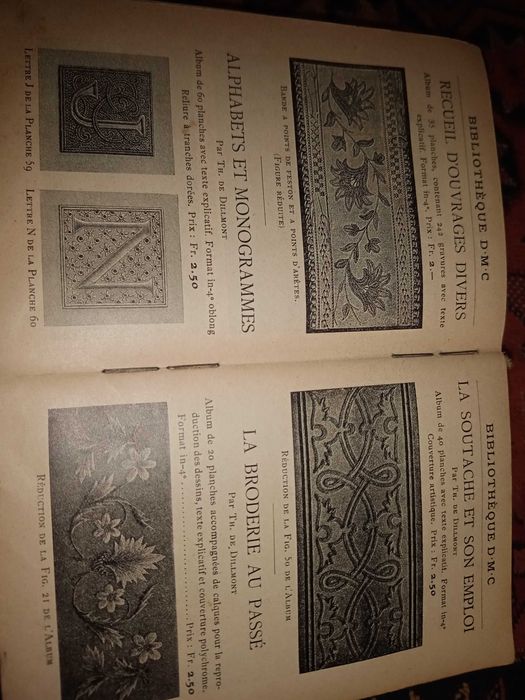 carti croitorie ,broderie ,arta romaneasca,romante vechi