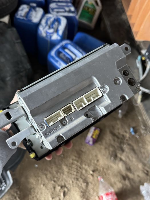 Магнитофон тойот королла до рест