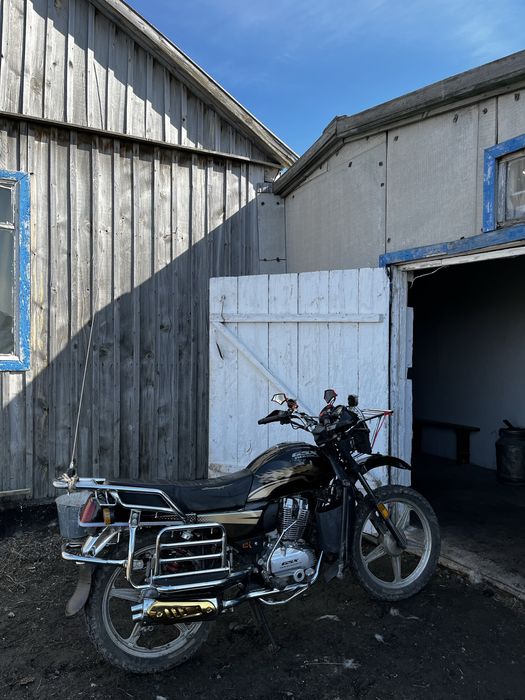 Продам мотоцикл GSX SUSUKI 150 cc