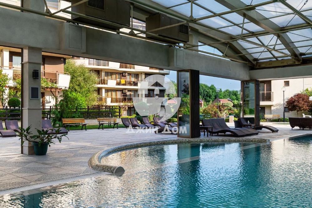 Продава се Двустаен апартамент в с. Шкорпиловци, Област Варна - 56 кв.м за 1304 €/кв.м - Снимка #11