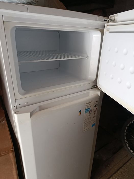 Холодильник веко