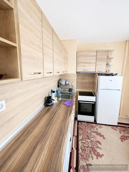 Двустаен апартамент в ж.к. Обеля .