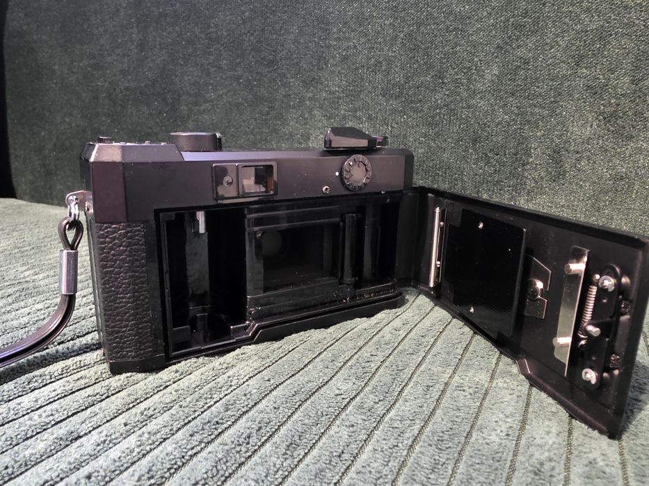 Cosina Flash 35 E ретро фотоапарат