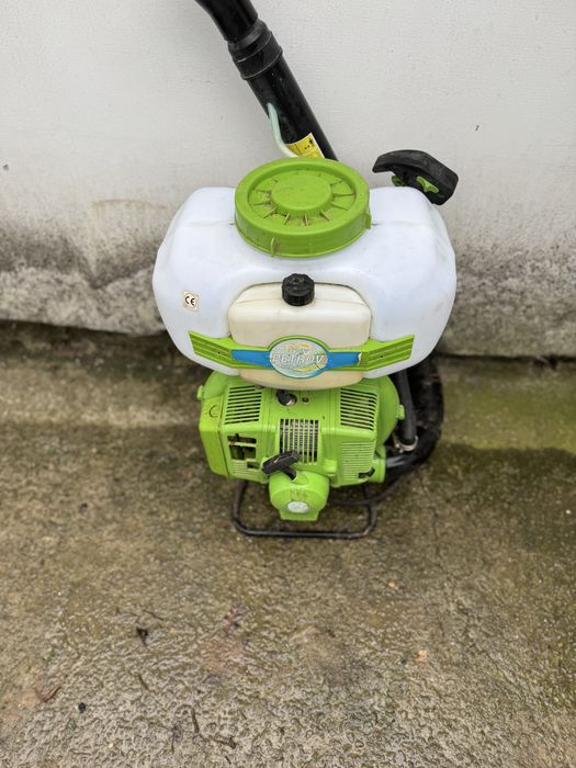 Бензинова пръскачка