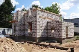 Бригада строителей выполняем все вид строительных работ.