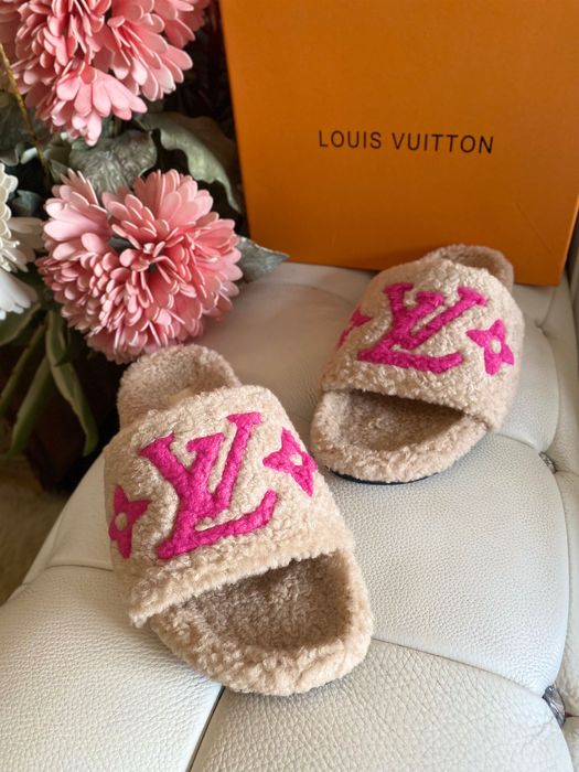 Чехли LV wool 38.39*Lous Vuitton