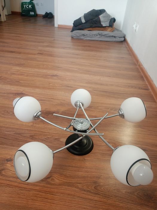 Продам Люстру бу