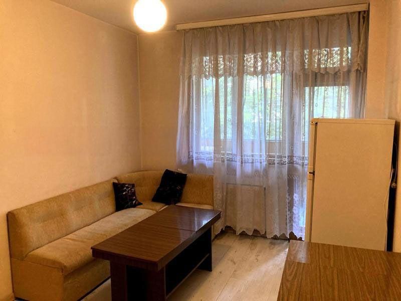 Дава се под наем Едностаен апартамент в София, Хладилника - 48 кв.м за 397.8 € - Снимка #1