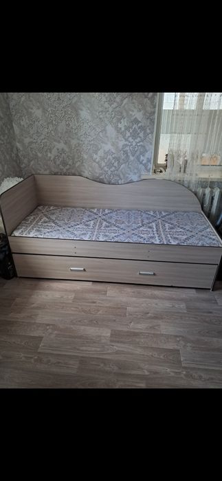 Продам кровать б/у
