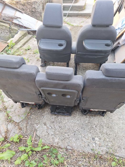 Vand scaune cu incalzire Ford Focus Cmax 2004 stare buna !