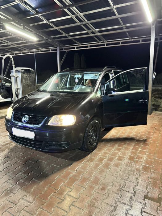 VOLKSWAGEN Touran 2003 — imagine 3