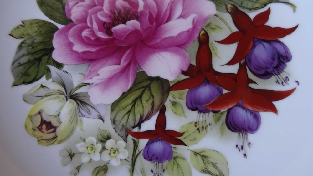 Чиния за стена АК Kaiser W Germany.