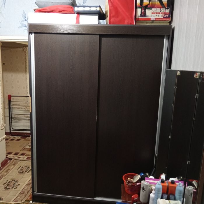 продается шкаф в комнату