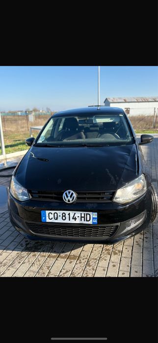Volkswagen polo motor 1.6 diesel ca defecte pe caroserie se vede poze