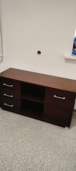 Продается офисный мебель