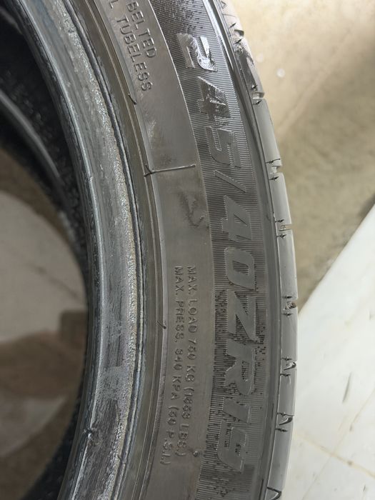 235/40/19 Hankook пара летние шины