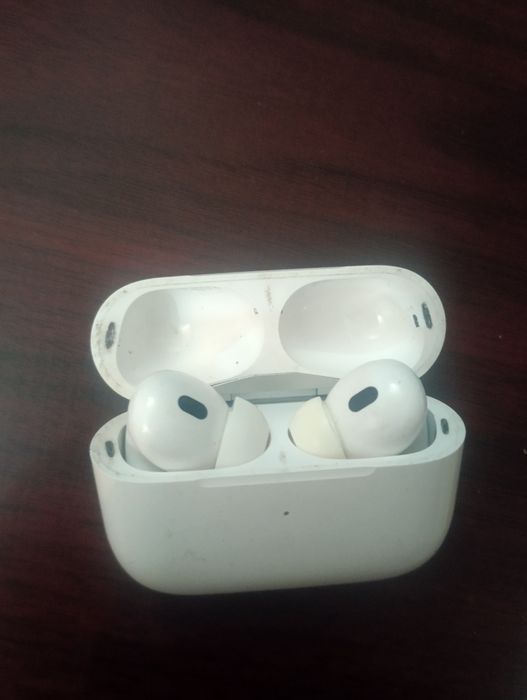 Наушники продам срочно