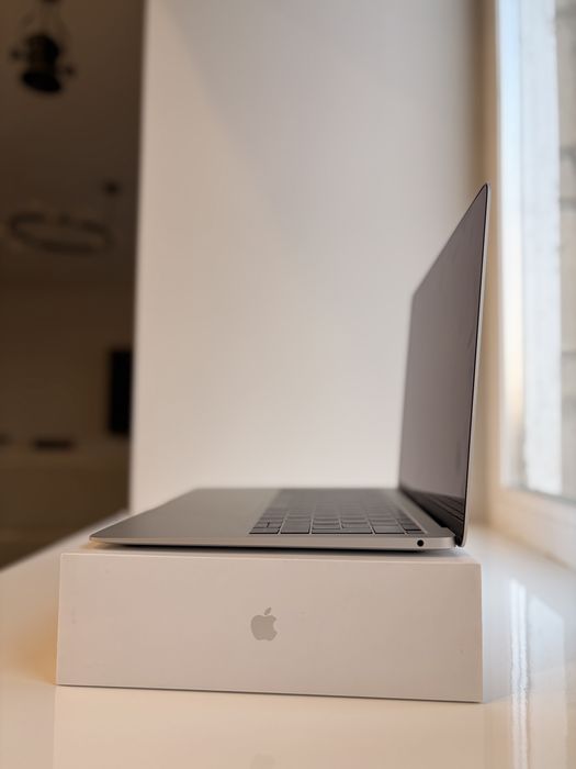Apple MacBook Air Retina 13” 2018