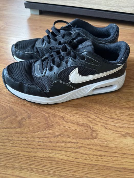 Маратонки Nike air max