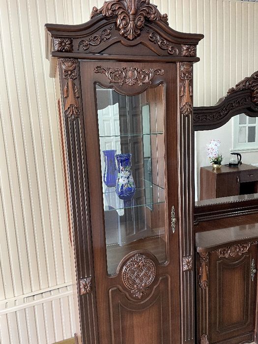 Mebel va Penal kamod sotiladi. (Yangi)