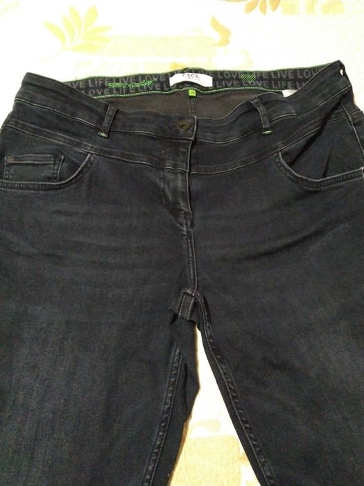 Дамски дънки голям размер