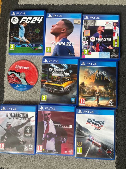 PlayStation 4 Slim 1 TB (CUH-2216A) + 2 controllere + 9 jocuri