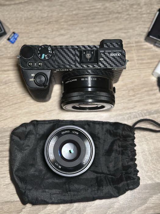 Sony a6500/ 2 обектива, аксесоари