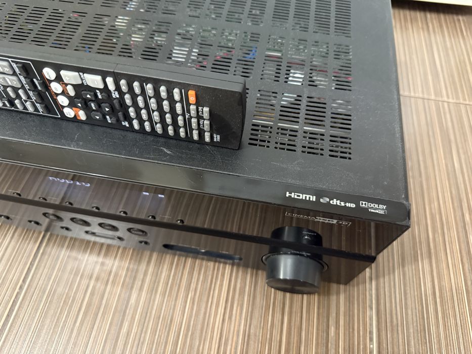 Yamaha RX-V473 resiver