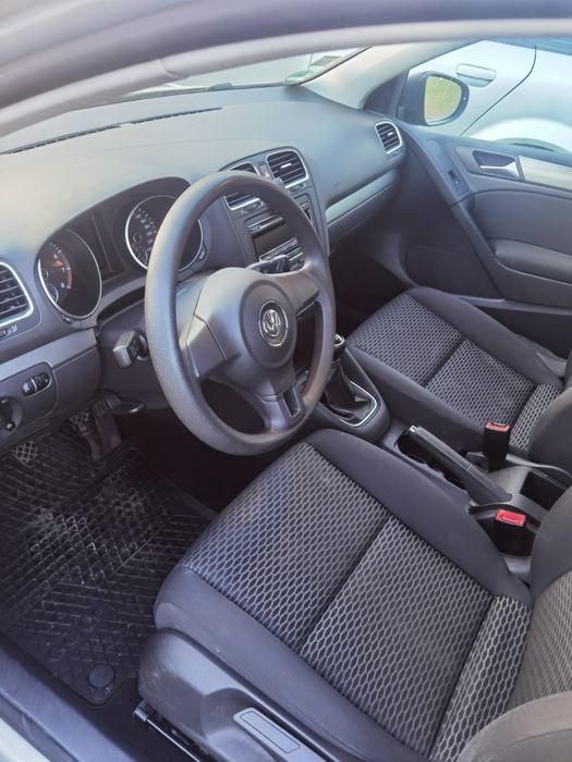 Vând Golf 6 recent adus