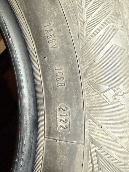 Всесезонни гуми Good Year 215 65 16 DOT 2122