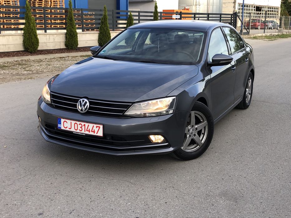 VOLKSWAGEN Jetta