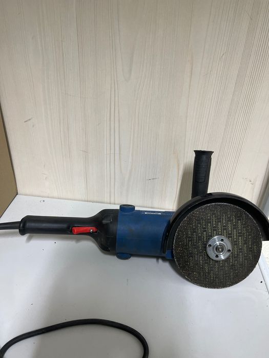 Болгарка Славмаш (ул.Толе би 34а) лот 739865