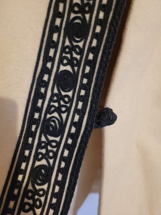 Palton/ suman tradițional brodat