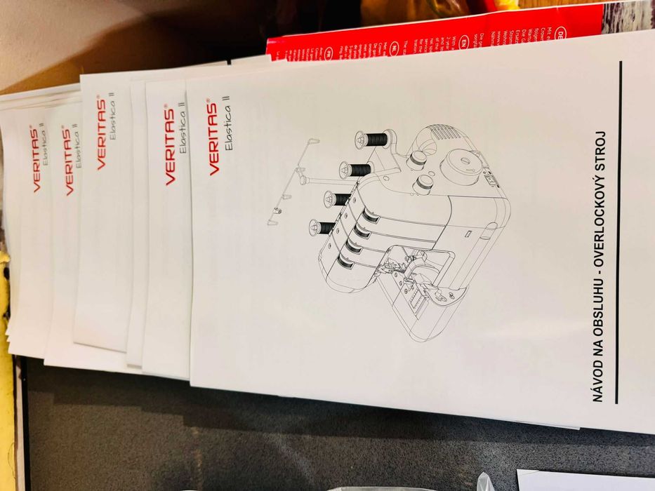 Masina de surfilat Veritas Elastica II