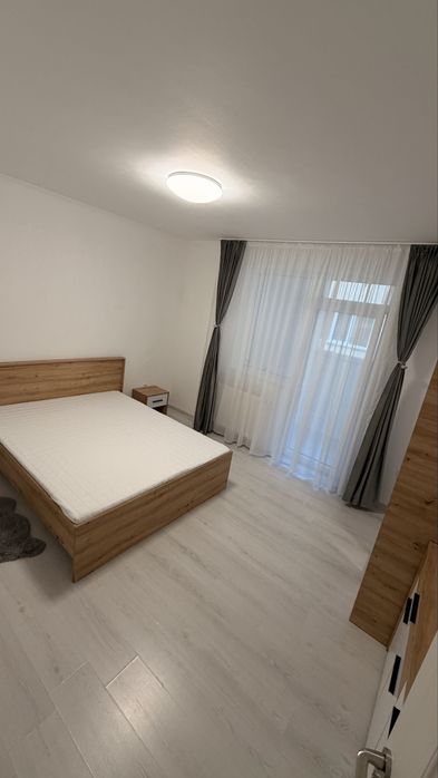 Inchiriez apartament Eroilor
