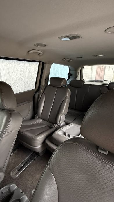 Kia Carnival 2009 — 5