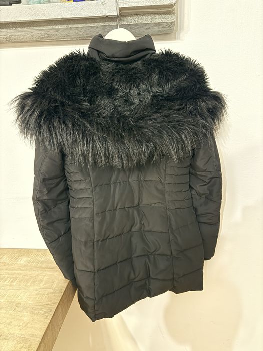 Geaca GUESS  originala