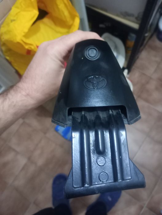 Напречни Греди за багажник тойота