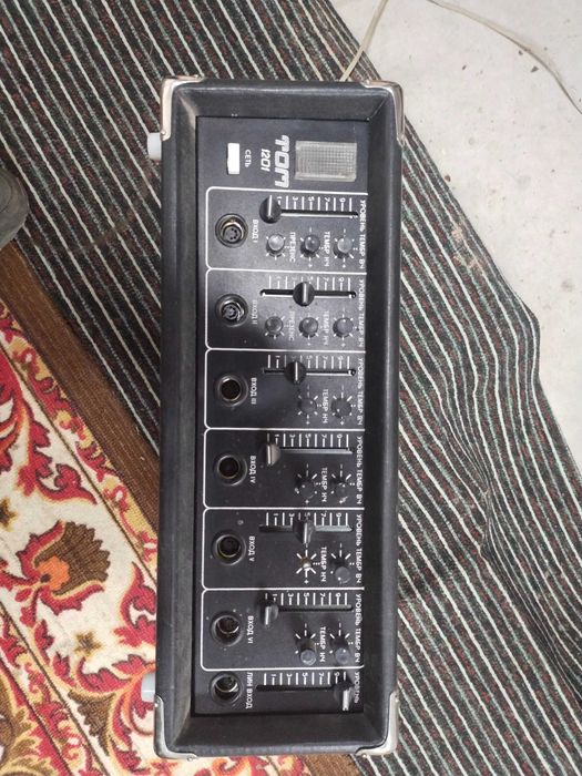 Усилител Том1201