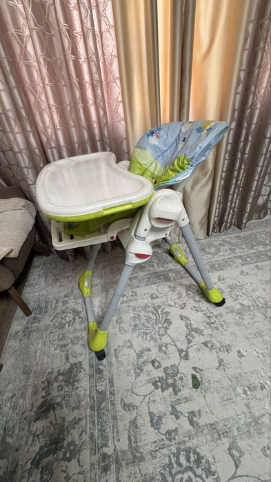 Детский стульчик для кормления Chicco