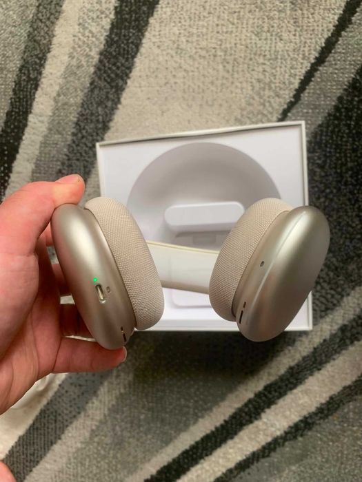 AirPods Max 1 серия Starlight с USB - C чисто нови!