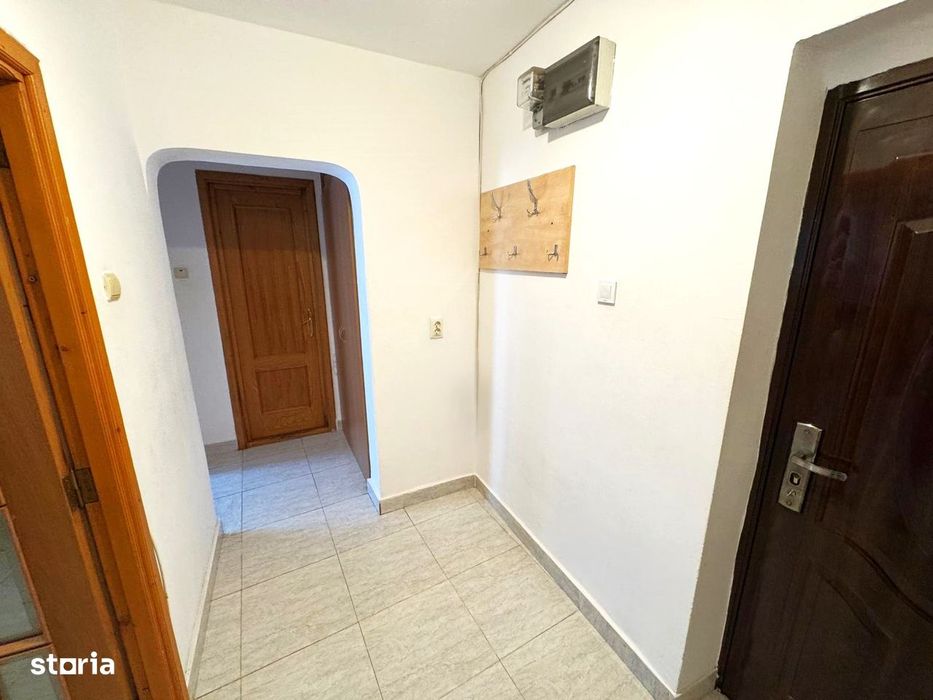 73.5oo euro, NEGOCIABIL, 2 camere decomandate, Micro21