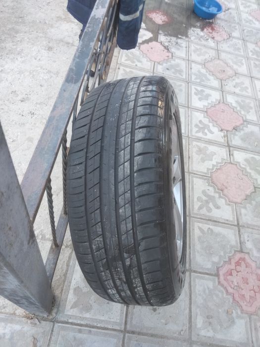 Шины с дисками 570 летни