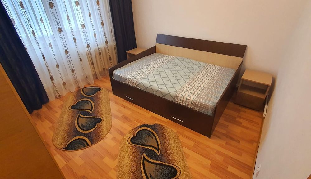 Proprietar Închiriez apartament 2 camere  Termen lung