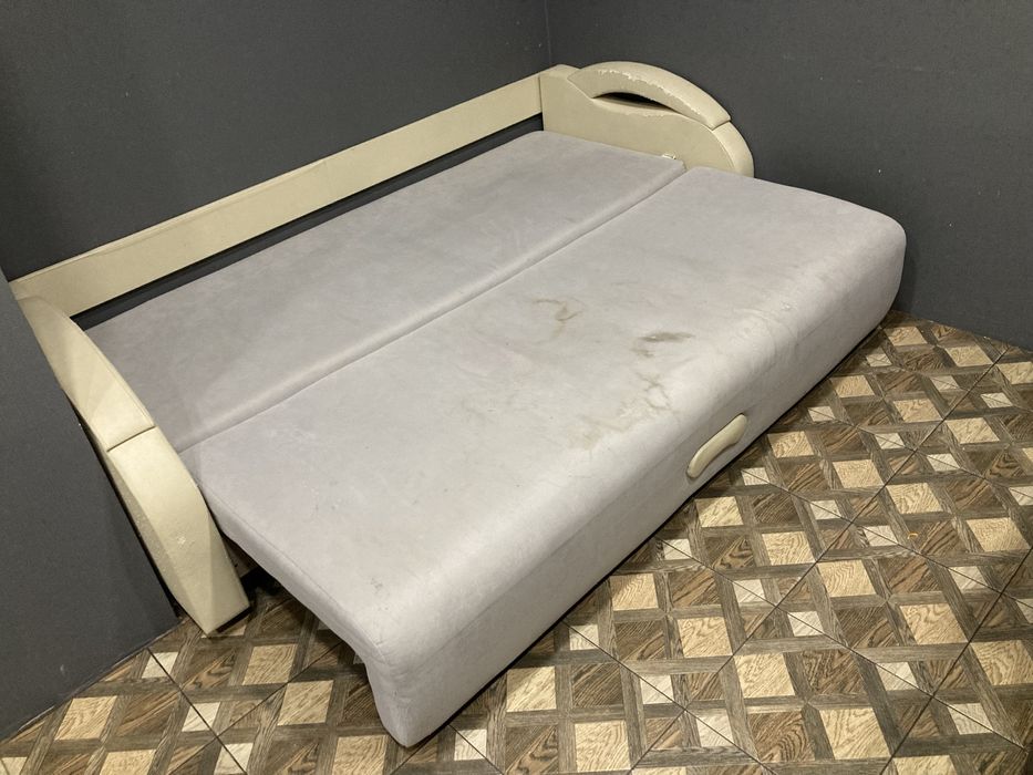 Продам диван 2,2метра