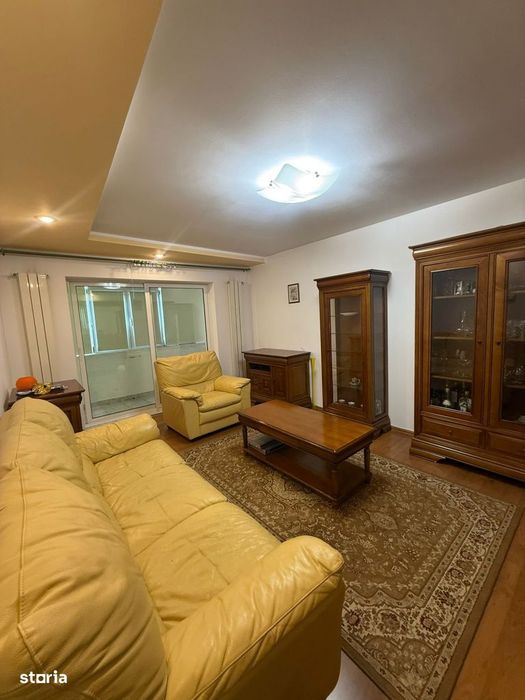 De vânzare – Apartament 4 camere, 85 mp - etaj 2/3